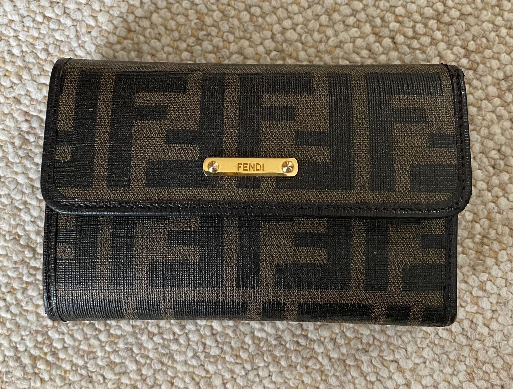 Fendi Portamonete: Fendi Portemonnaie – Usato da Rümlang venduto da Boehneli7