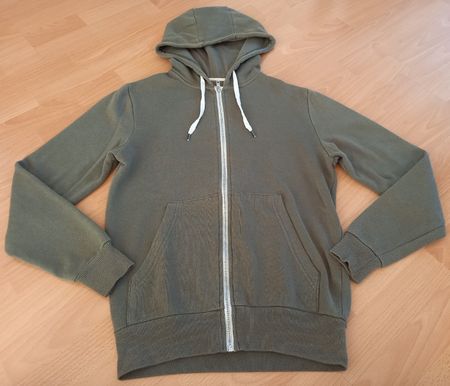 Coole Kapuzenjacke in Grösse XS