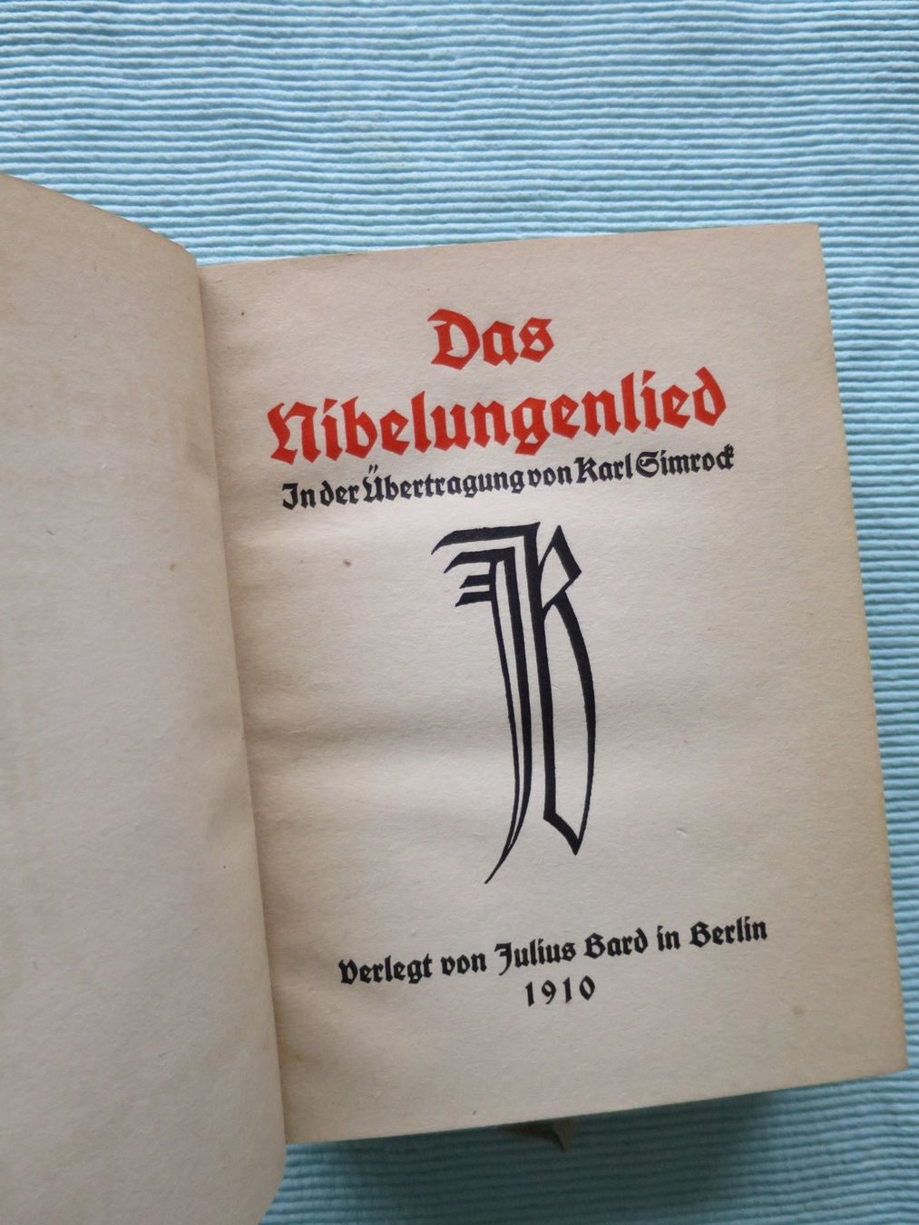 Bücher: Die Nibelungen 1910 – Gebraucht aus Zürich von  3