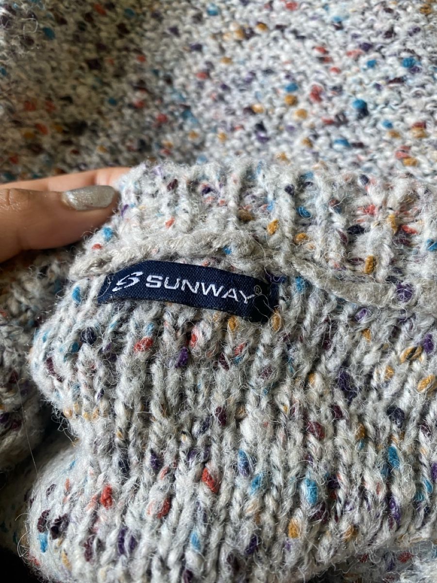 Pullover & Sweatshirts: Secondhand pulli Grau/Rot/Blau – Gebraucht aus Sempach von MantaHanta 1