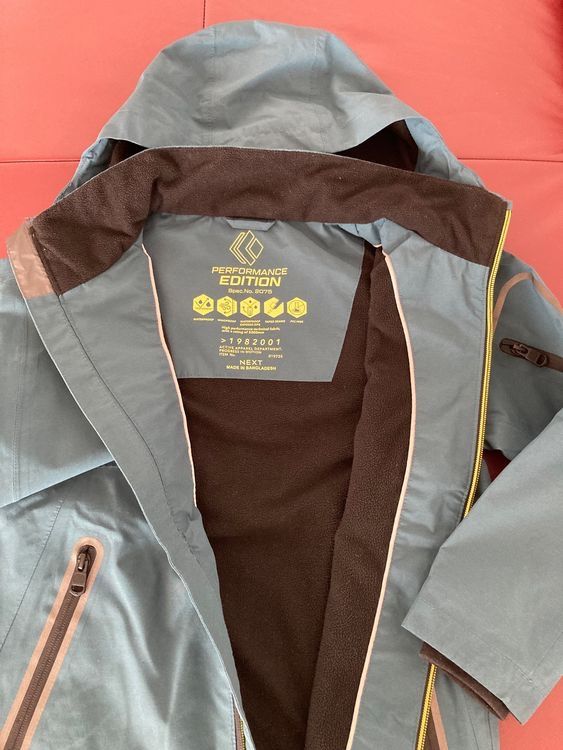 Vestes: Veste d’automne – D'occasion à Neuchâtel par sta_7qfy 1