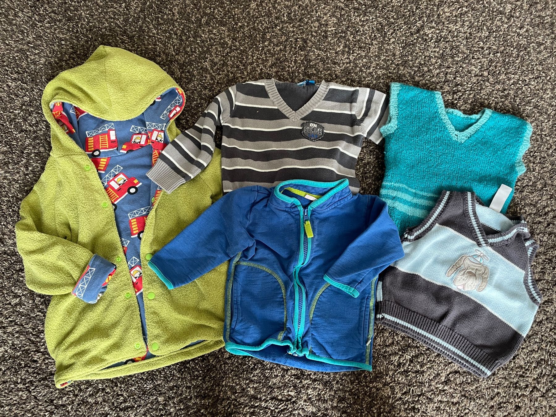 Lotti & Set di vestiti: Kleiderpaket Junge Gr. 80 – Usato da Kloten venduto da schunksz 2