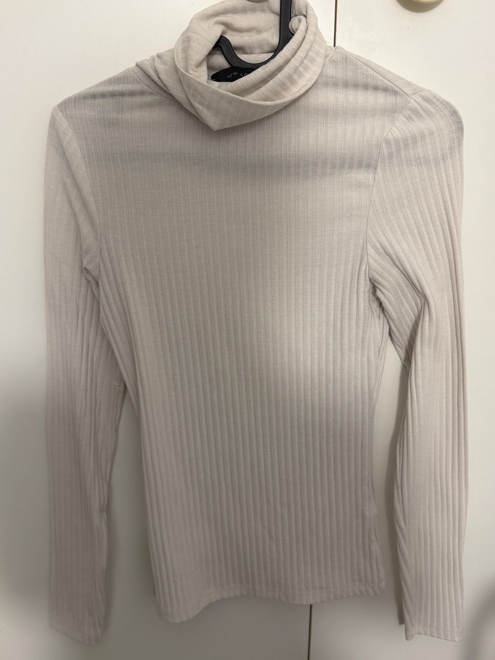 New Look Top: Rollkragenshirt New Look, beige, Gr. S – Usato da Kriegstetten venduto da asheee.04