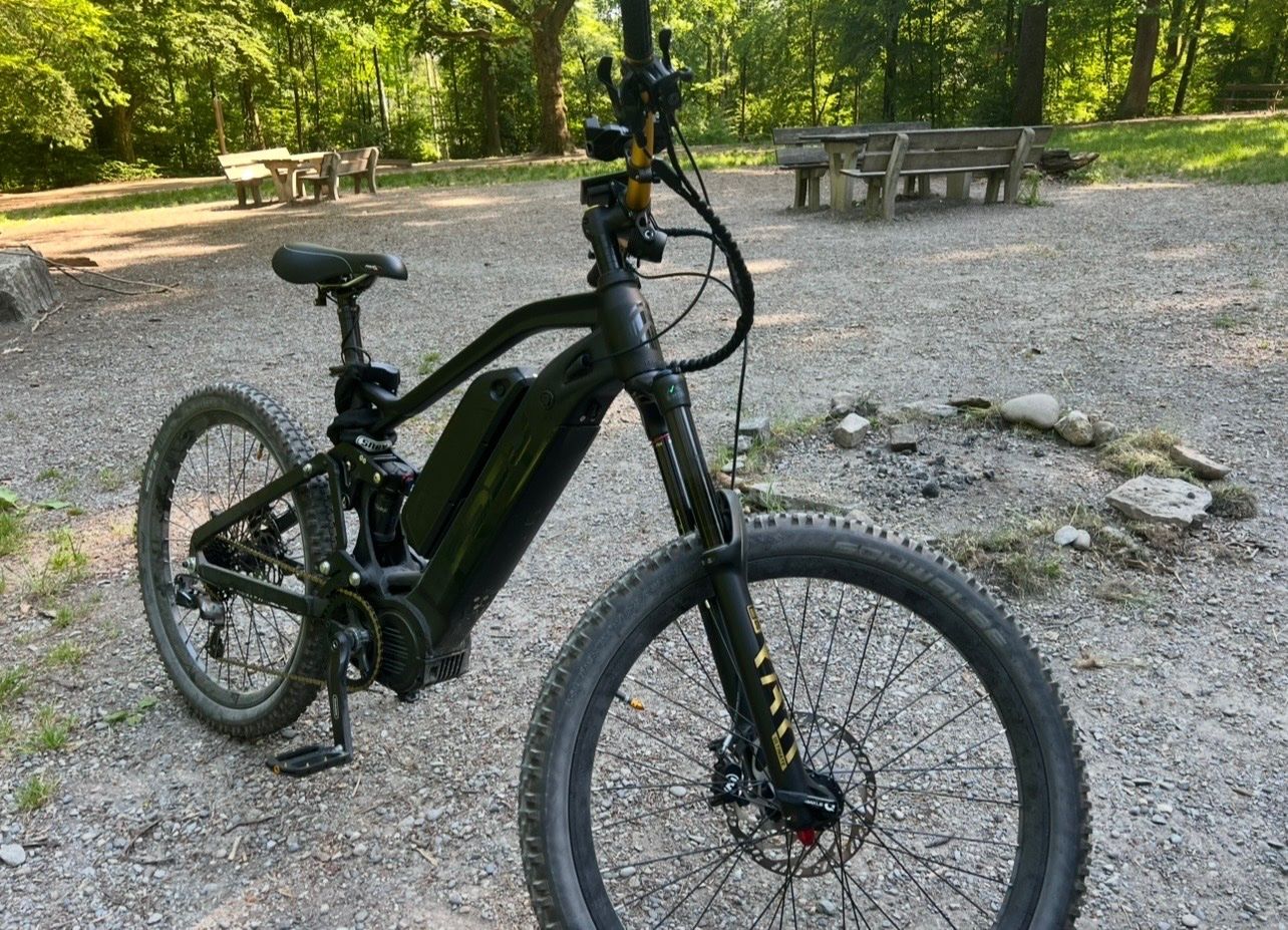 Frey Biciclette: FREY AM1000 EX – Fully E-MTB / Ebike – Usato da Zürich venduto da Hellcop13