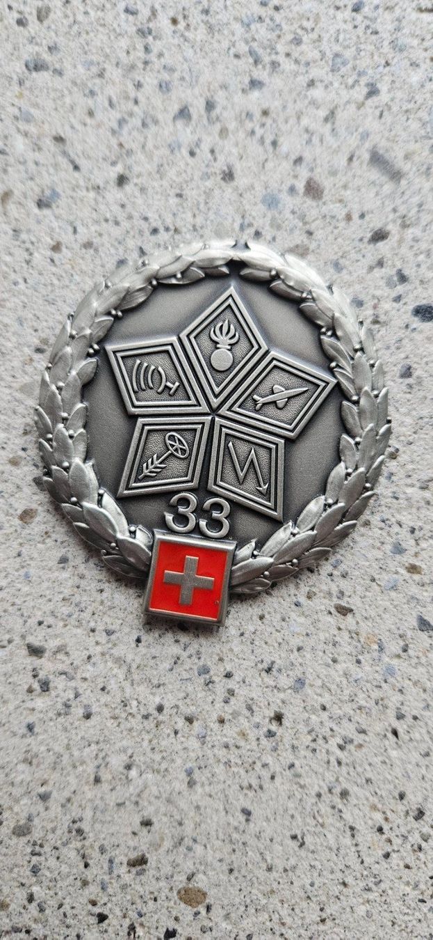 Schweizer Armee Placchette & Badge:  *** Beretemblem Silber Schweizer Armee ***   – Nuovo e nell'imballaggio originale da Riedholz venduto da fr_sIruP