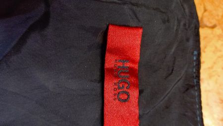 Designer Kleiderpaket mit Hugo Boss, Versace, helmkamp
