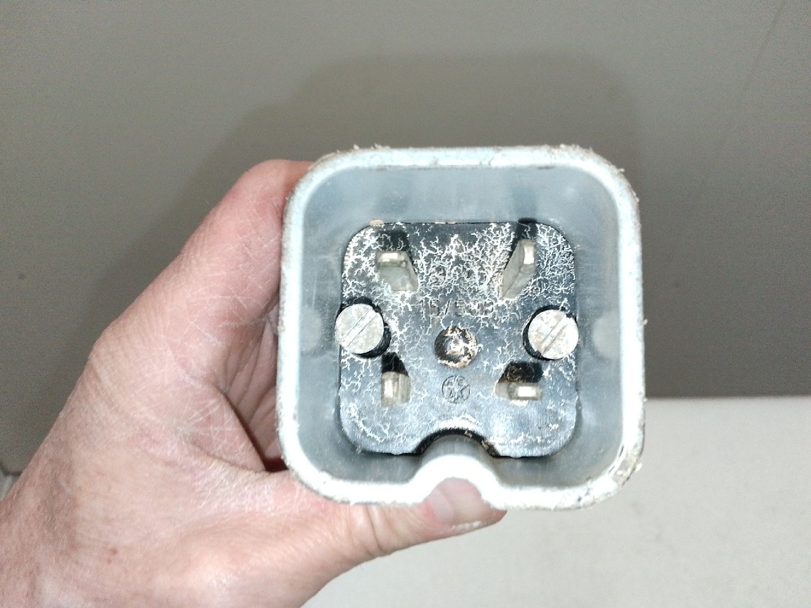 Spine: Stecker J15 vier Polig – Usato da Trubschachen venduto da Caddy8 5