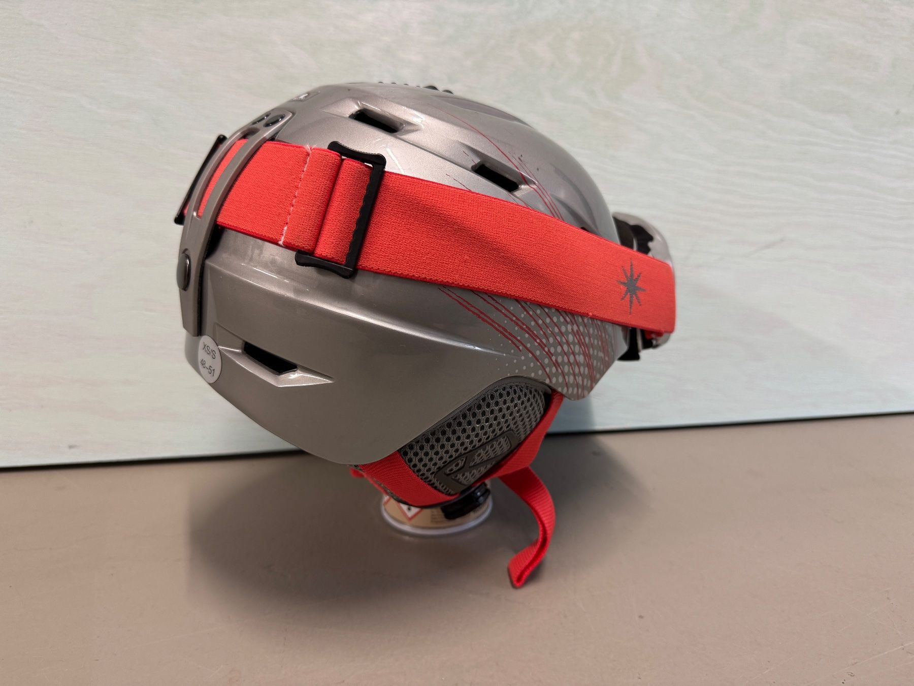 Caschi: Kinder Skihelm XS/S mit Brille – Usato da Dörflingen venduto da Struxure 1