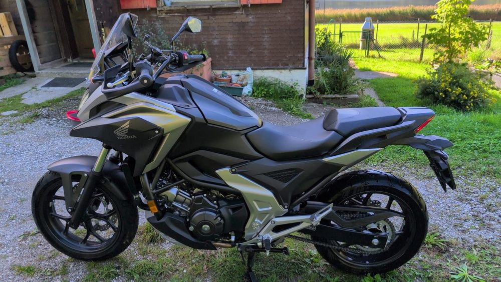 wie-neu-honda-nc750-xa-nur-2-600-km-gebraucht-in-schwarzsee-f-r