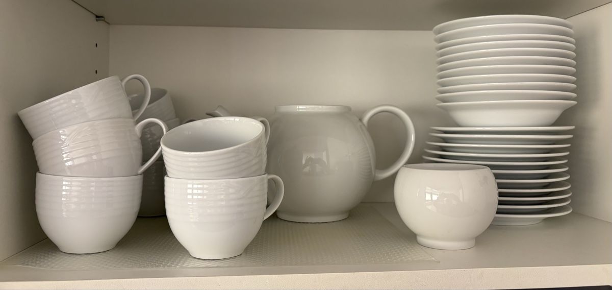 Noritake Geschirrsets: Original Noritake cups, saucers and cereal bowls – Neu (gemäss Beschreibung) aus Zürich von lin_9kwb