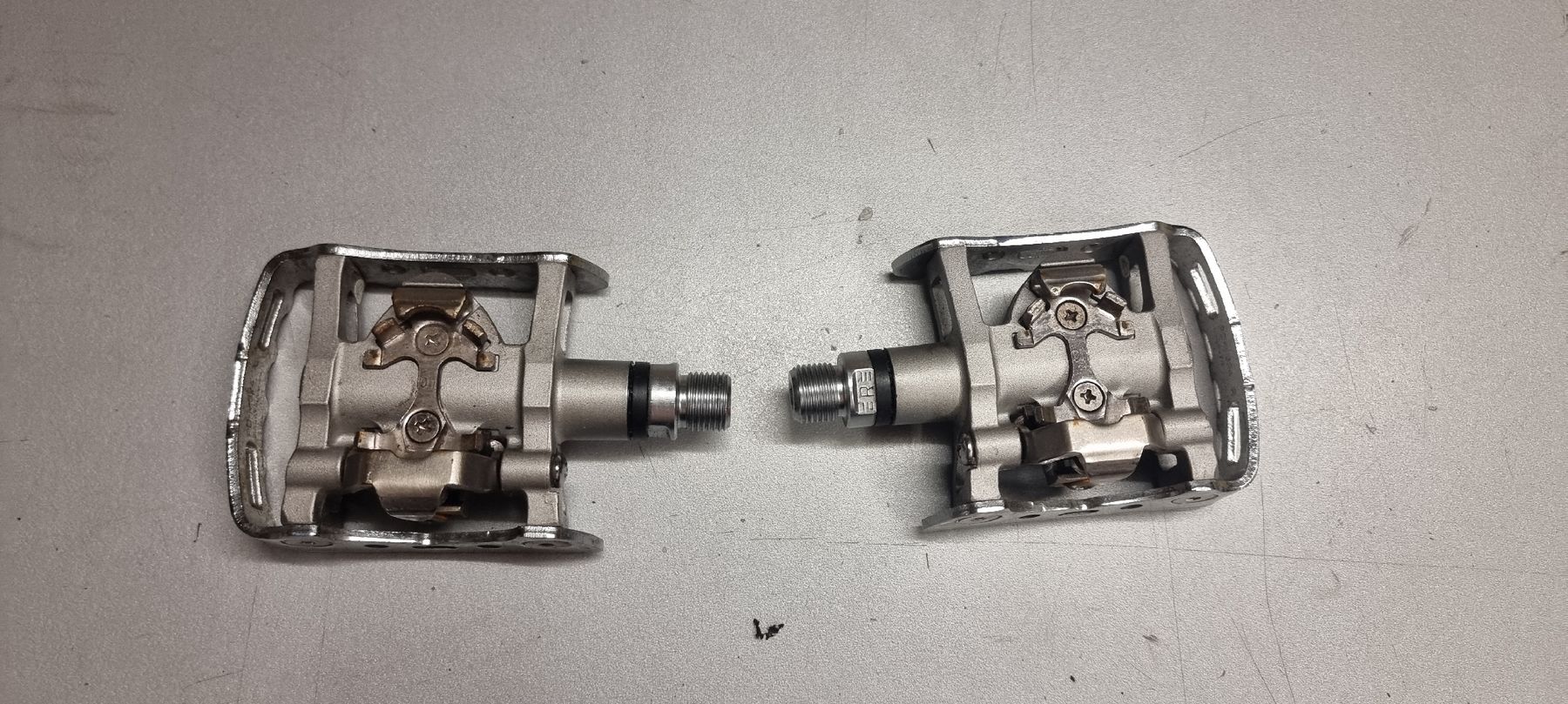 Shimano Pezzi di ricambio: Shimano Klich/Flatpedal – Usato da Seon venduto da Stibinio