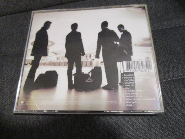CDs: U2 - All That you Can't Leave Behind CD – Gebraucht aus Olten von Disc-Ausverkauf 1