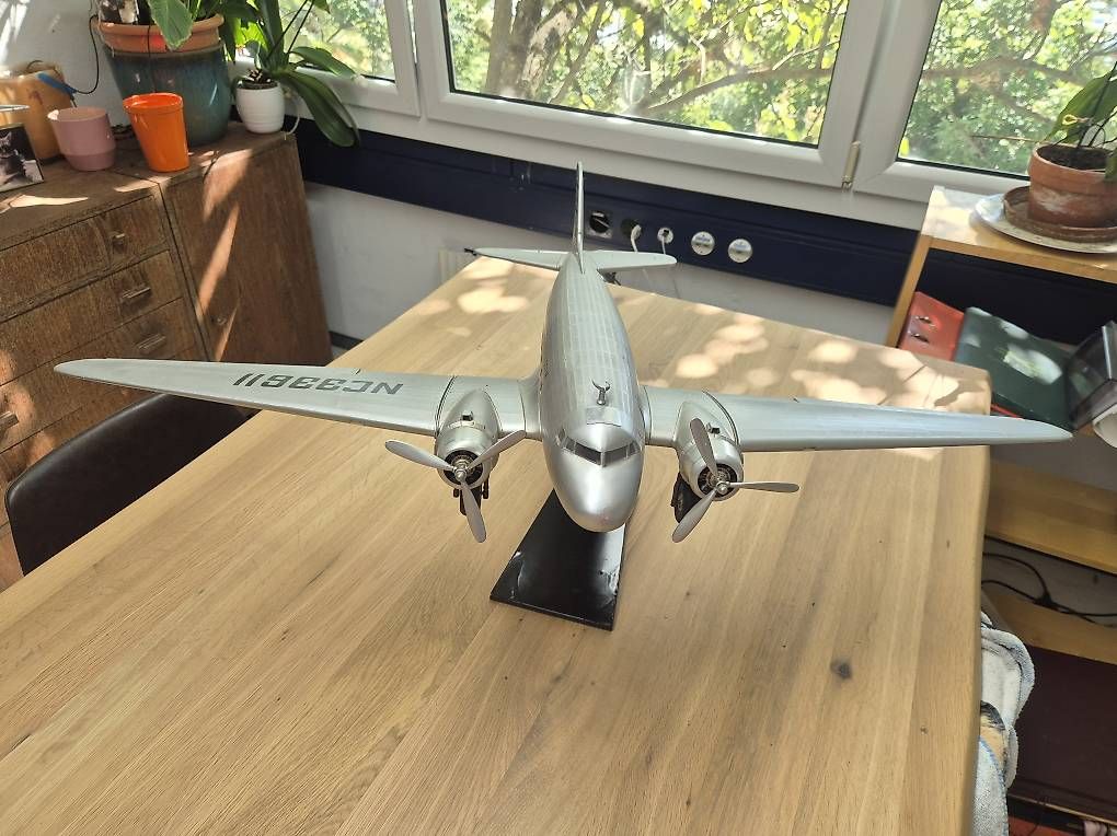 Kit di modellismo & Modellini statici: Maquette ancienne avion DC-3 – Usato da Crans VD venduto da tgdis 1