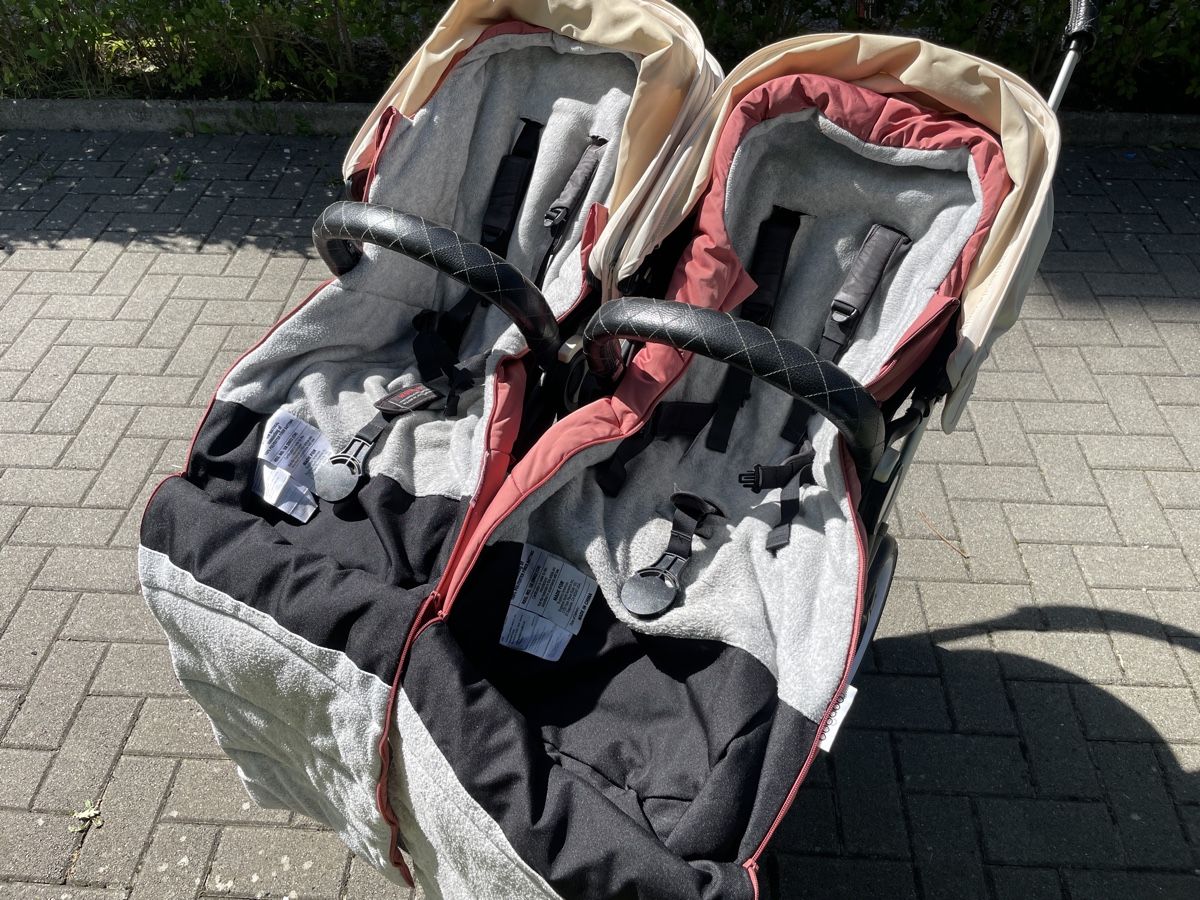 Bugaboo Sacchi a pelo: Bugaboo Winter Fusssack. Nur Einzeln. – Usato da Winterthur venduto da Tietsch 8