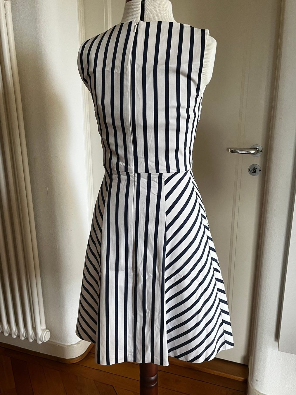 Kookai Kleider: Robe d'été – Gebraucht aus Lausanne von inesacl 1