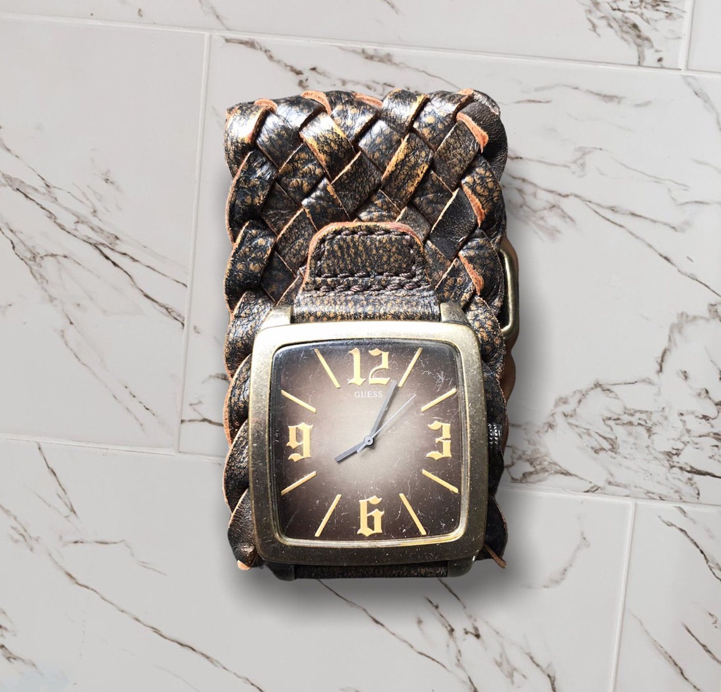 Guess Montres: Guess Uhr – D'occasion à Affoltern am Albis par cub_tx9s 1