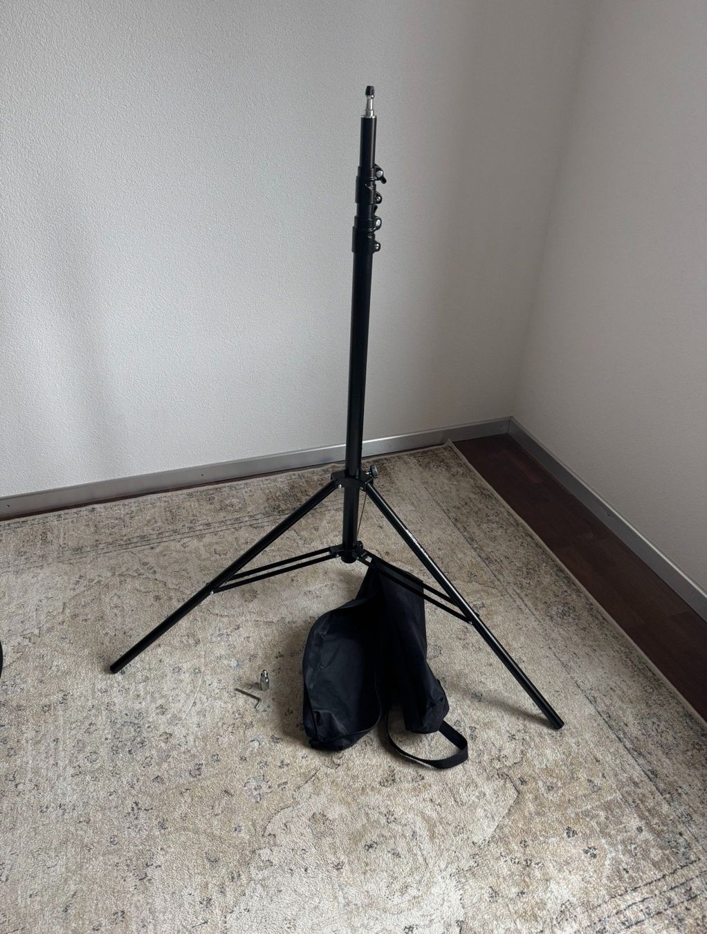 Treppiedi & Teste: Walimex Wt-806 – Usato da Kilchberg ZH venduto da Torch2