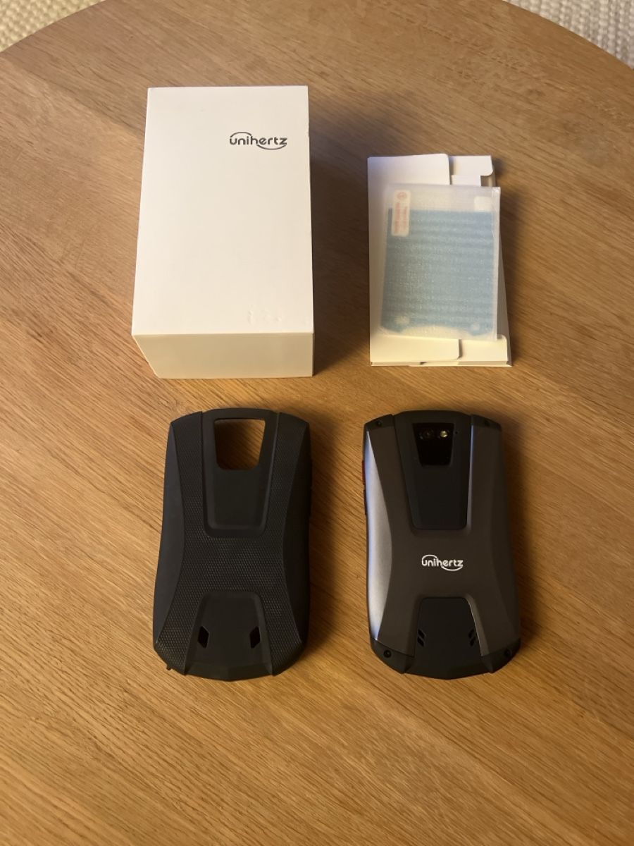 Telefoni cellulari / Smartphones: unihertz titan pocket – Usato da Zürich venduto da nabisco 1