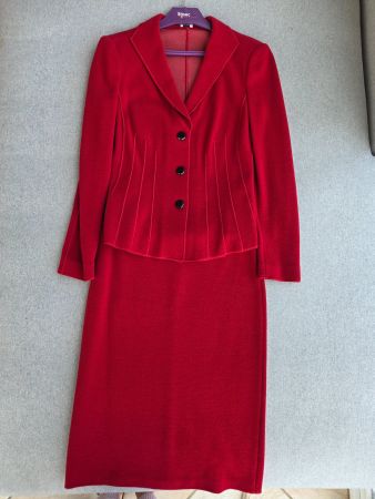 Armani Collezioni red jacket & skirt set- size IT44, CH38