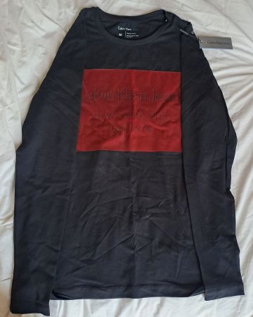 T-shirt manches longues Calvin Klein Jeans noir T. M neuf