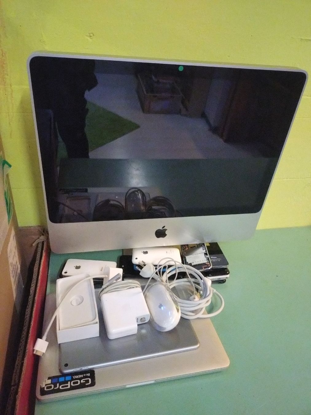 Apple PC: Lot D'articles Apple Imac iPhone Ipod Ipad Macbook pro ect. – Difettoso da Farvagny-le-Grand venduto da LaCaverne 7