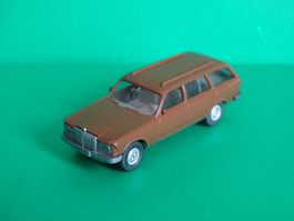 Mercedes 250T von Wiking 1/87