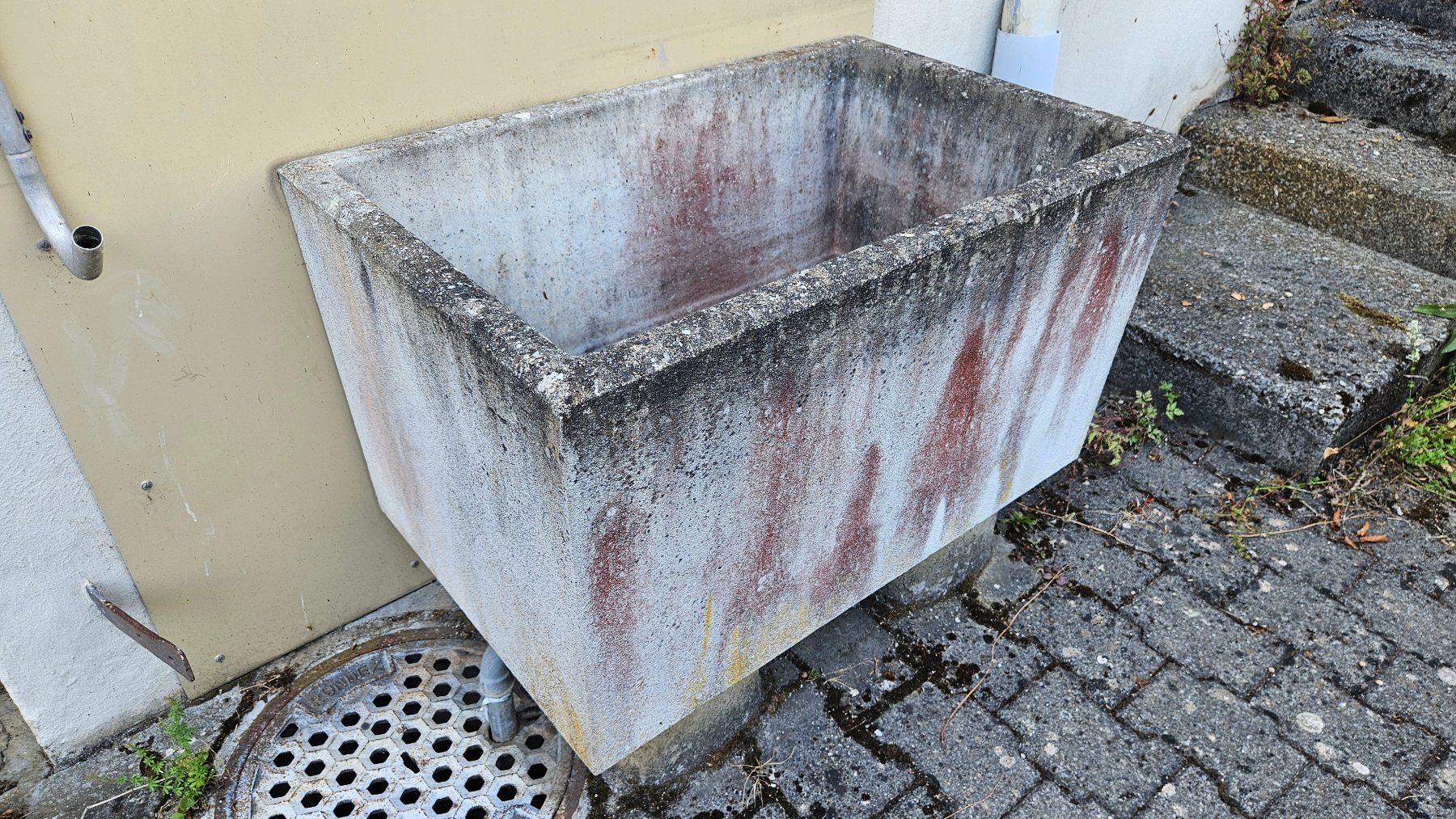 Stagni & Fontane ornamentali: Brunnentrog Beton – Usato da Suhr venduto da Jensdetlef 1