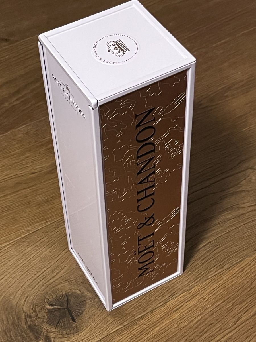 Moet Altro: BRUT - COFFRET MÉTAL MOËT & CHANDON 75cl – Nuovo (secondo la descrizione) da BREMBLENS venduto da Lafoudre 1