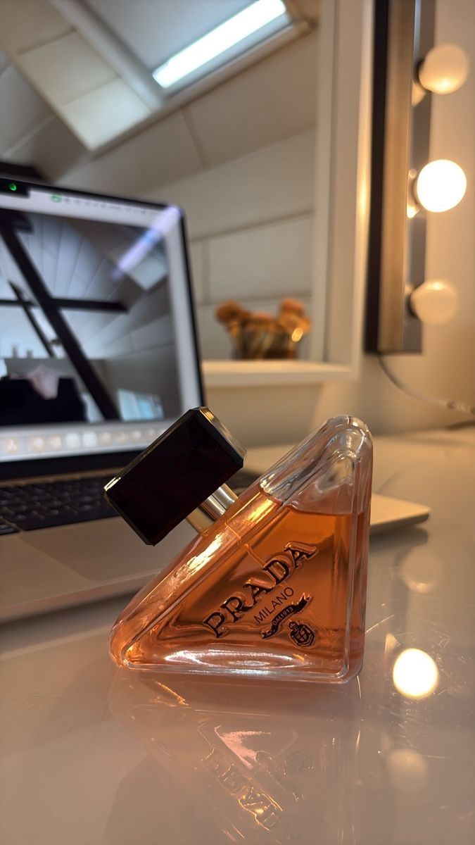 Prada Profumi & Eau de Toilette: Prada Paradoxe Eau De Parfum 90ml – Nuovo (secondo la descrizione) da Kreuzlingen venduto da Ben.Lan