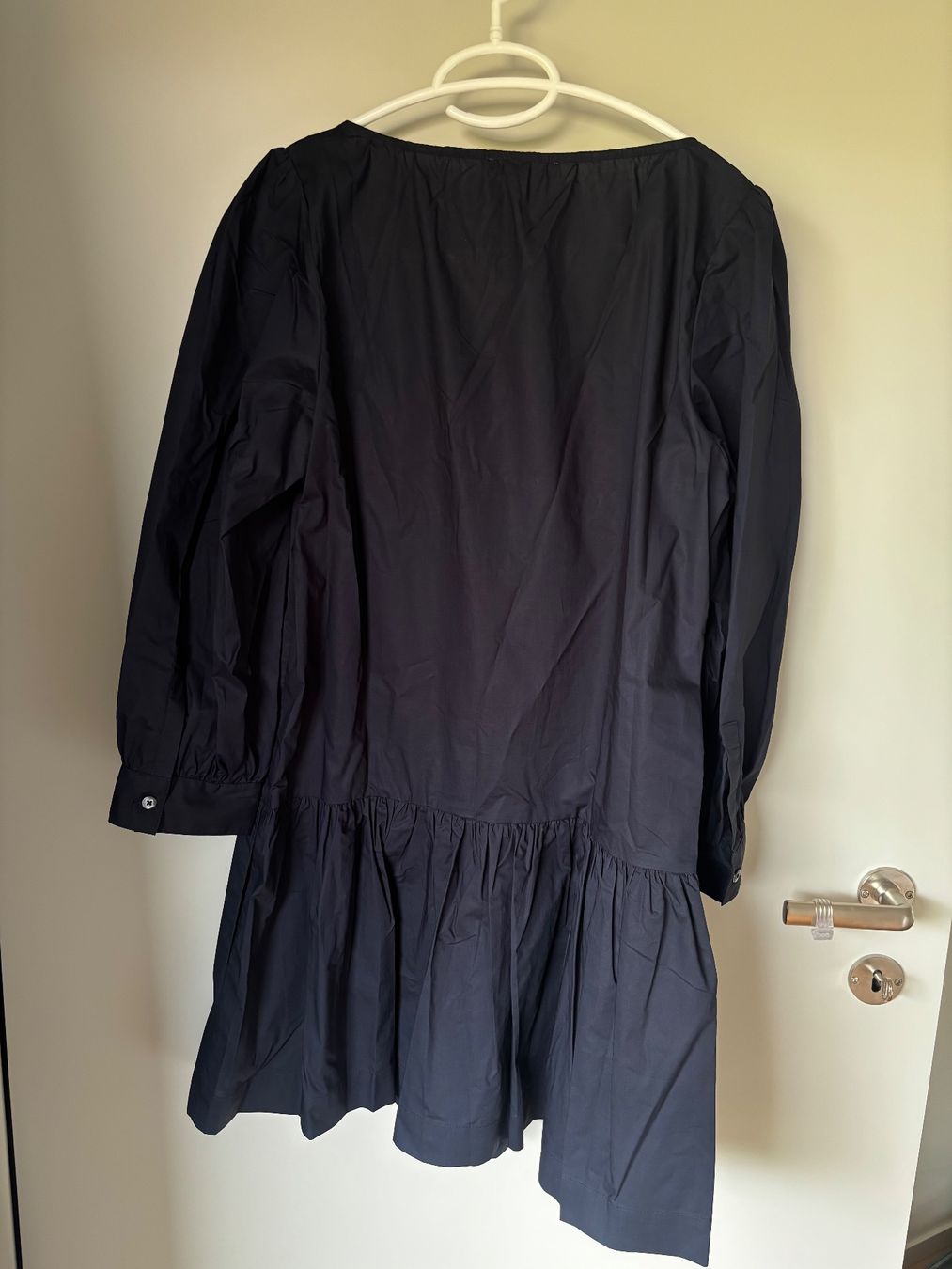 Robes: Sandy Liang Delia Kleid navy – Neuf avec emballage d'origine à Winkel par Zimtguetzli 2