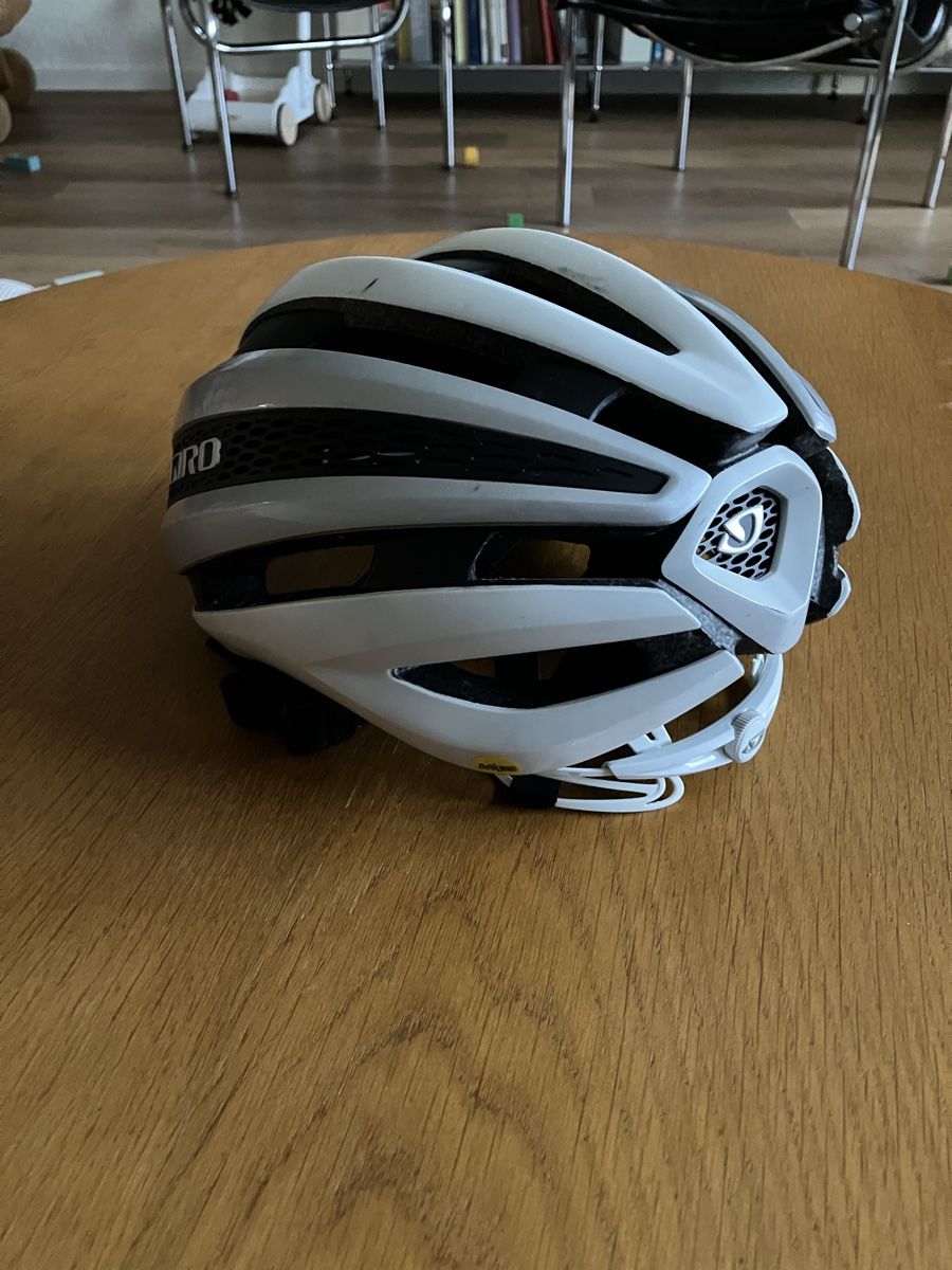 Casque Vélo Route Giro Synthe - Taille M (55-59cm) - Noir, Neuf