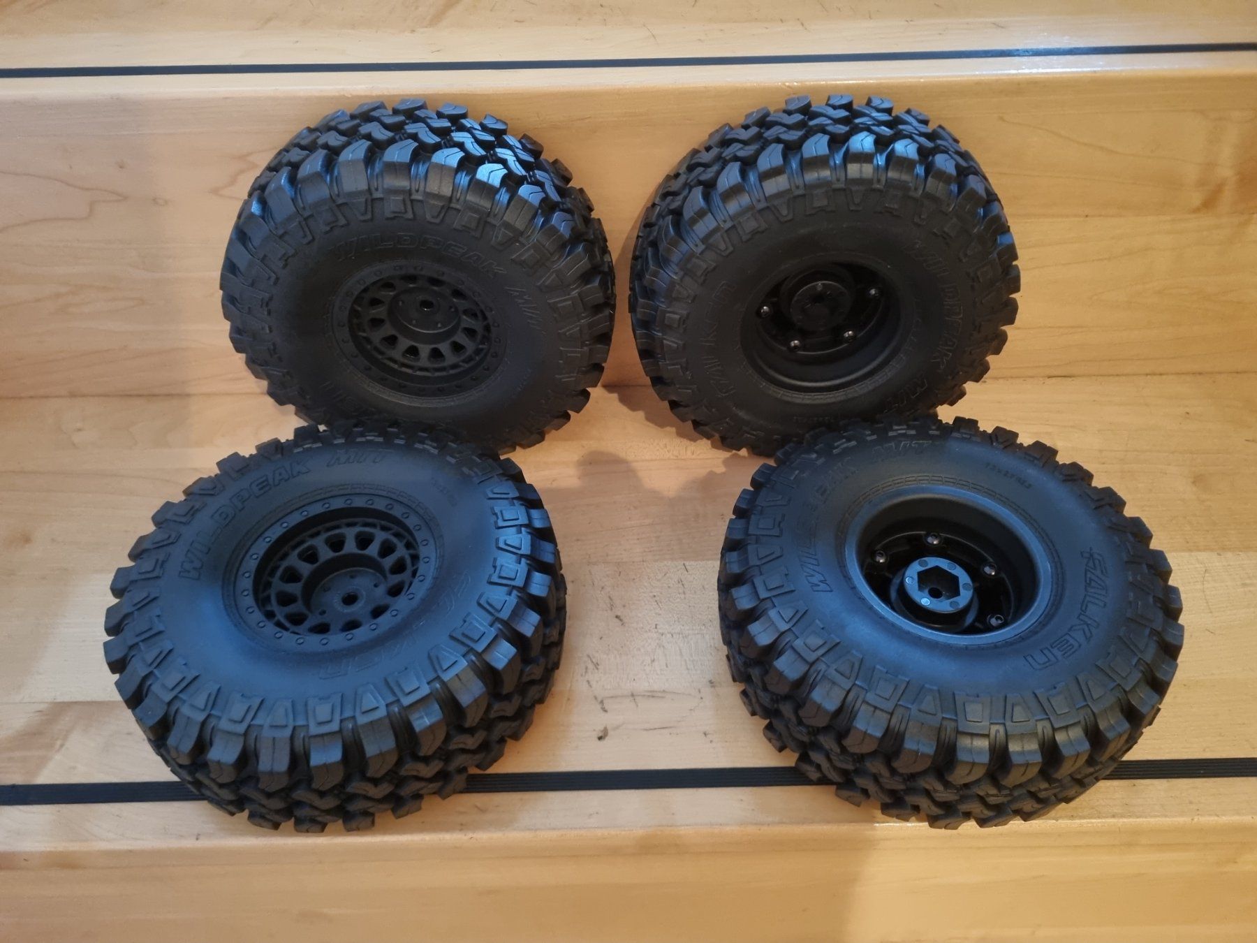 Axial Modellismo RC: Axial SCX6 4 Originalräder, Crawler 1:6 – Nuovo (secondo la descrizione) da Moerschwil venduto da Rotgecko_master