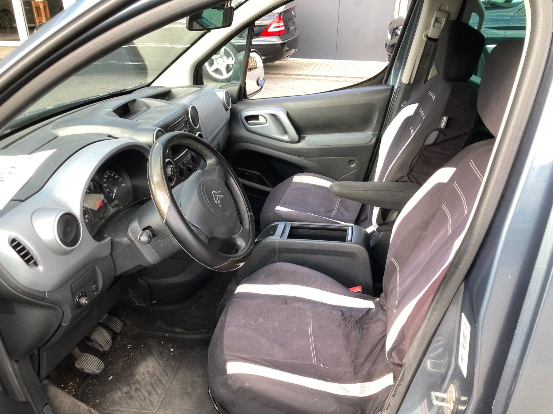 Citroën Veicoli commerciali: Citroen Berlingo 1.6 16V für Export oder Bastler – Usato da Cham venduto da WB2223 7