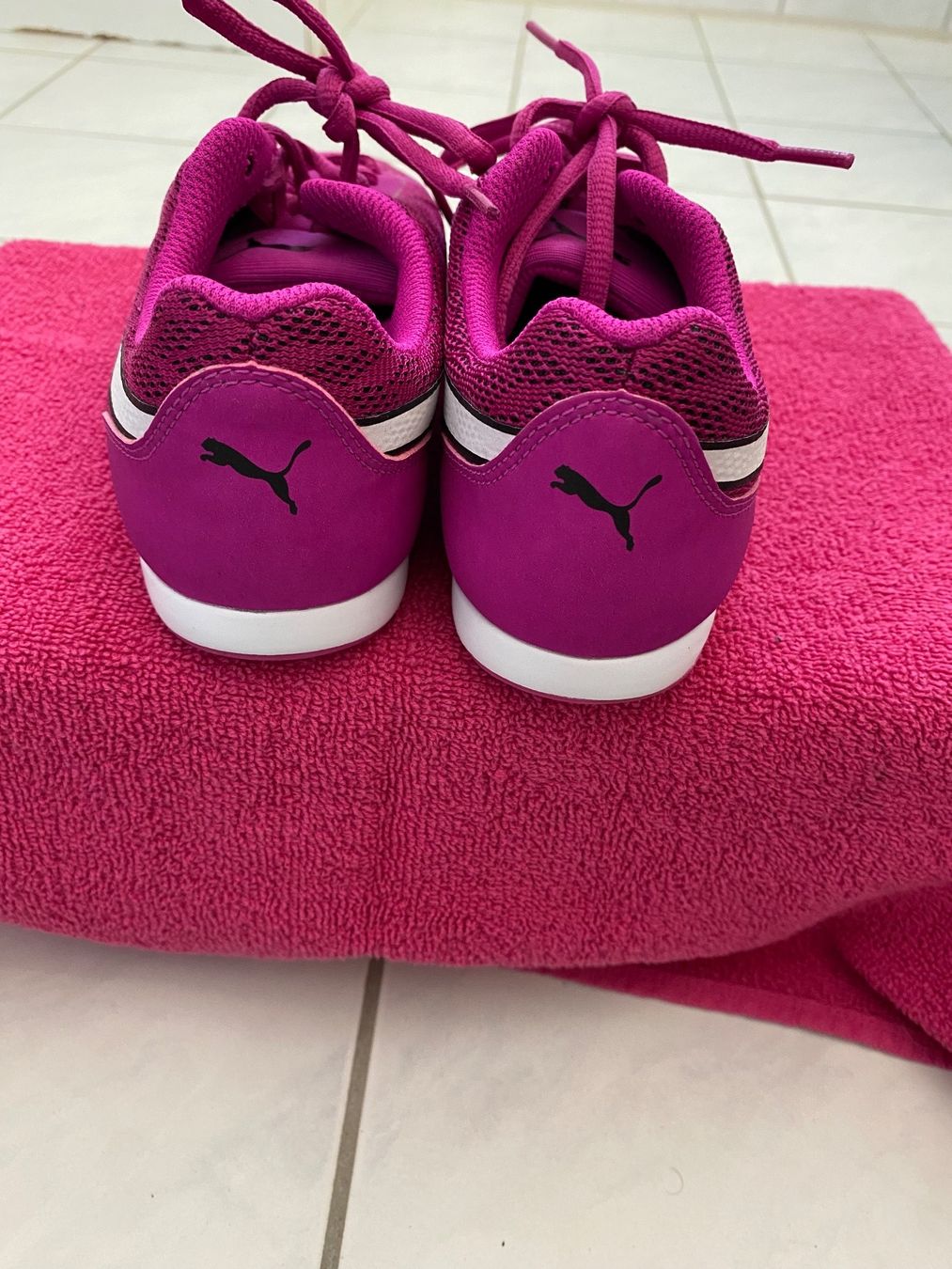Puma Scarpe da donna: Damen Schuhe gr37 PUMA – Usato da Pfungen venduto da Sheki56 2