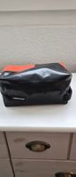 Freitag F36 Wayne Necessaire schwarz/ rot