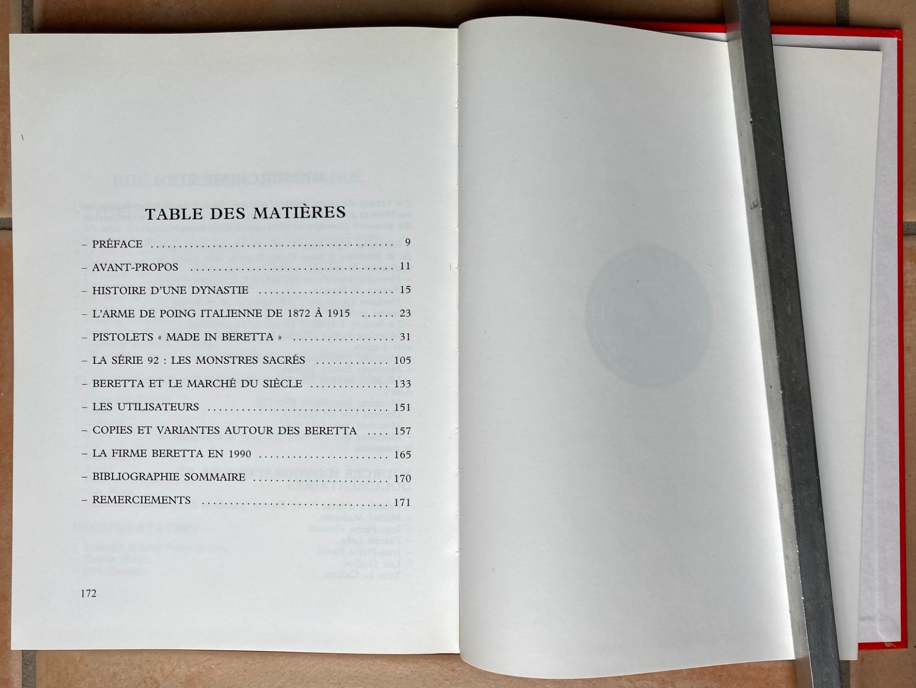 Libri: Les pistolets Beretta - Michel Malherbe – Usato da Versoix venduto da HELVETICA_1 1