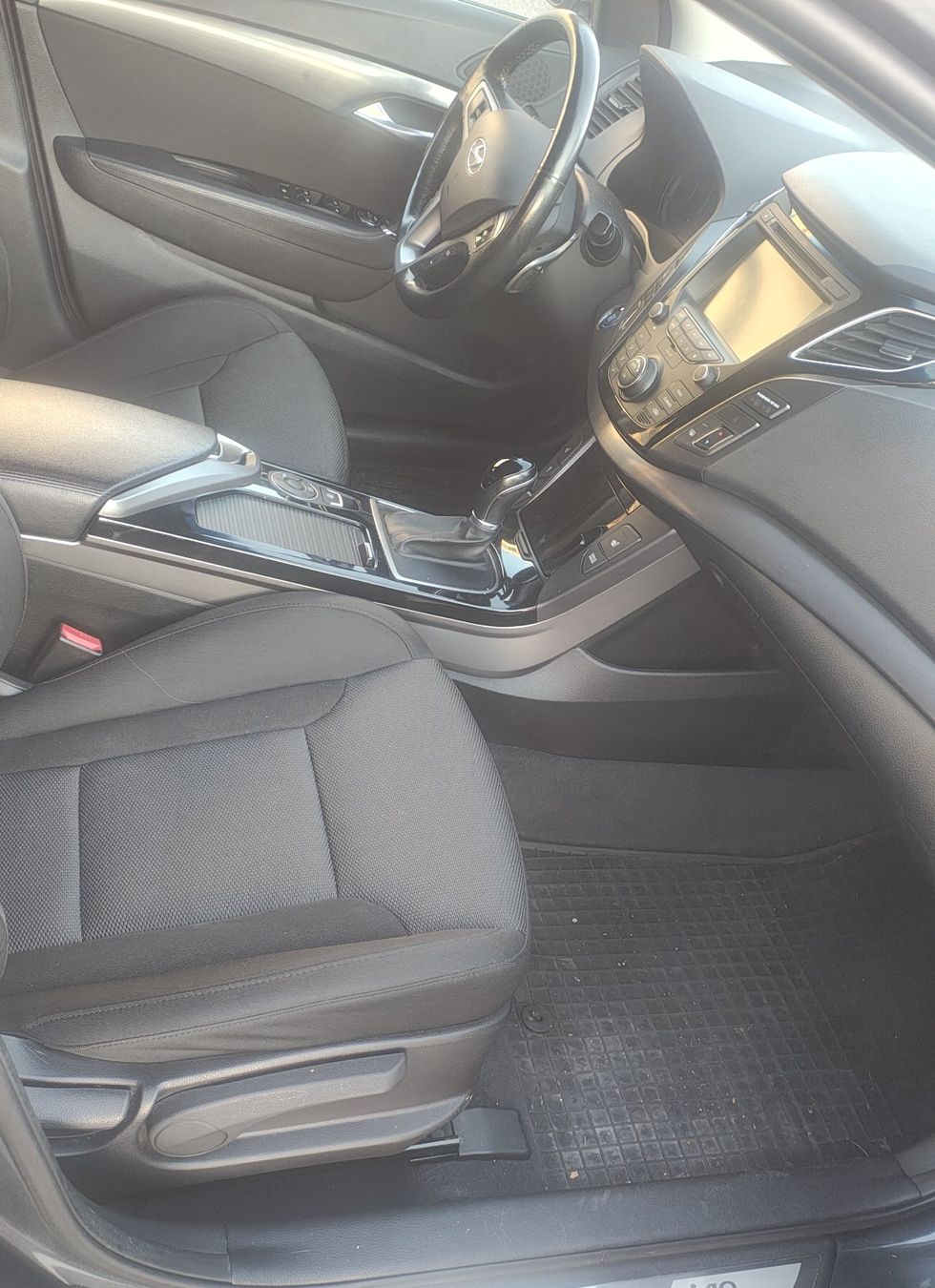 Automobili: HYUNDAI I40 1.7CRDI – Usato da Kloten venduto da czester.kr 4