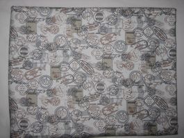 Baumwollstoff weiss mit taupe / hell-/dunkelbraunen Stempeln