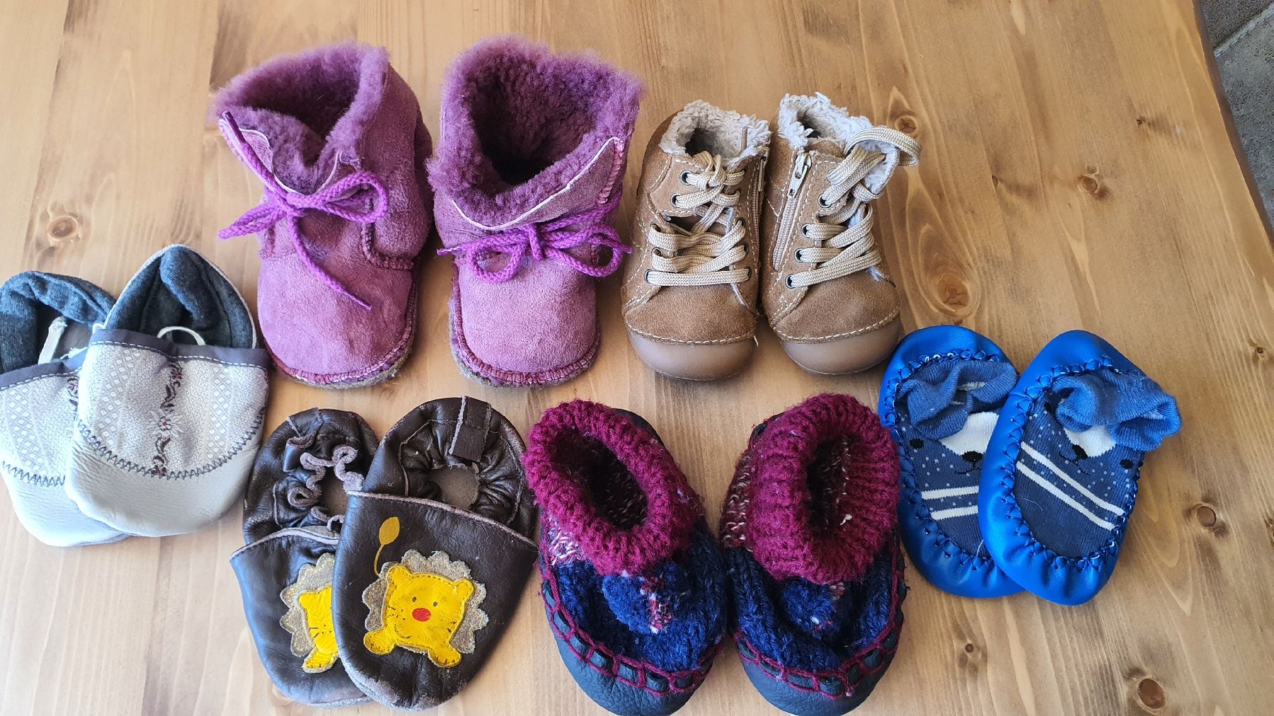 Schuhe für Jungen: 6 Paar Schuhe in Gr. 19/20 – Gebraucht aus Flawil von minggeli83