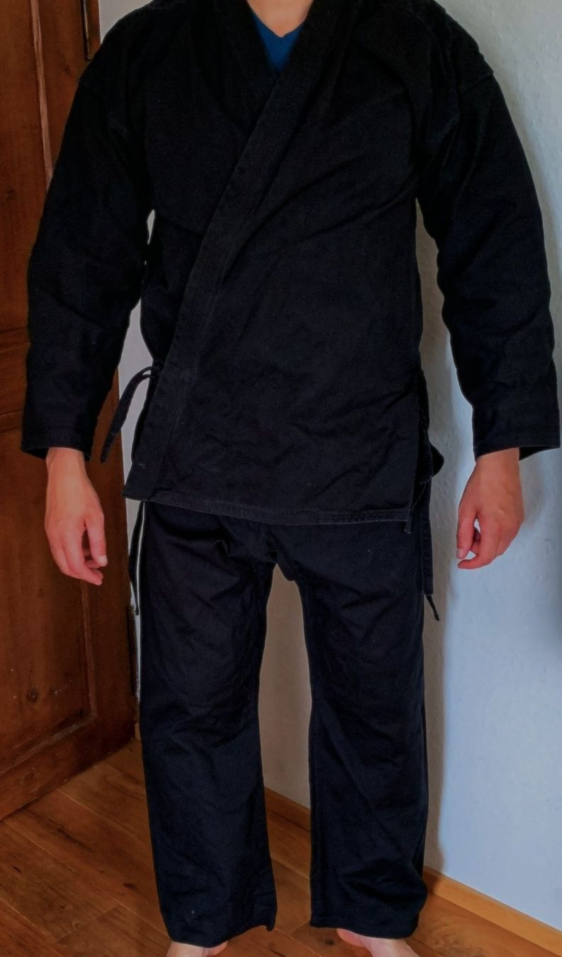 Kimono: Kimono Budostore Paris/Karate/Budo/ – Nuovo (secondo la descrizione) da Basel venduto da her_dq5c 3