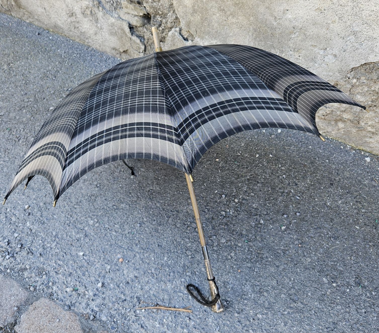 Ombrelli: Regenschirm antik – Usato da Haslen GL venduto da Sandra40 1