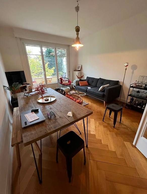 Tische: Table à manger style indus, plateau en pin recyclé – Gebraucht aus Lausanne von donegal333 2