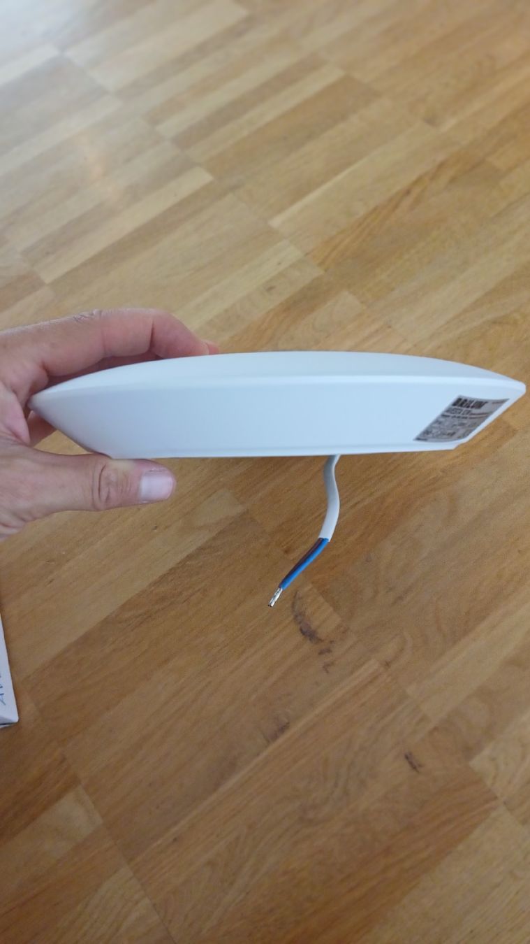 Lustres & lampes de plafonds: Deckenlampe Flach – Neuf (Voir description) à Sissach par egdluegesdl 4