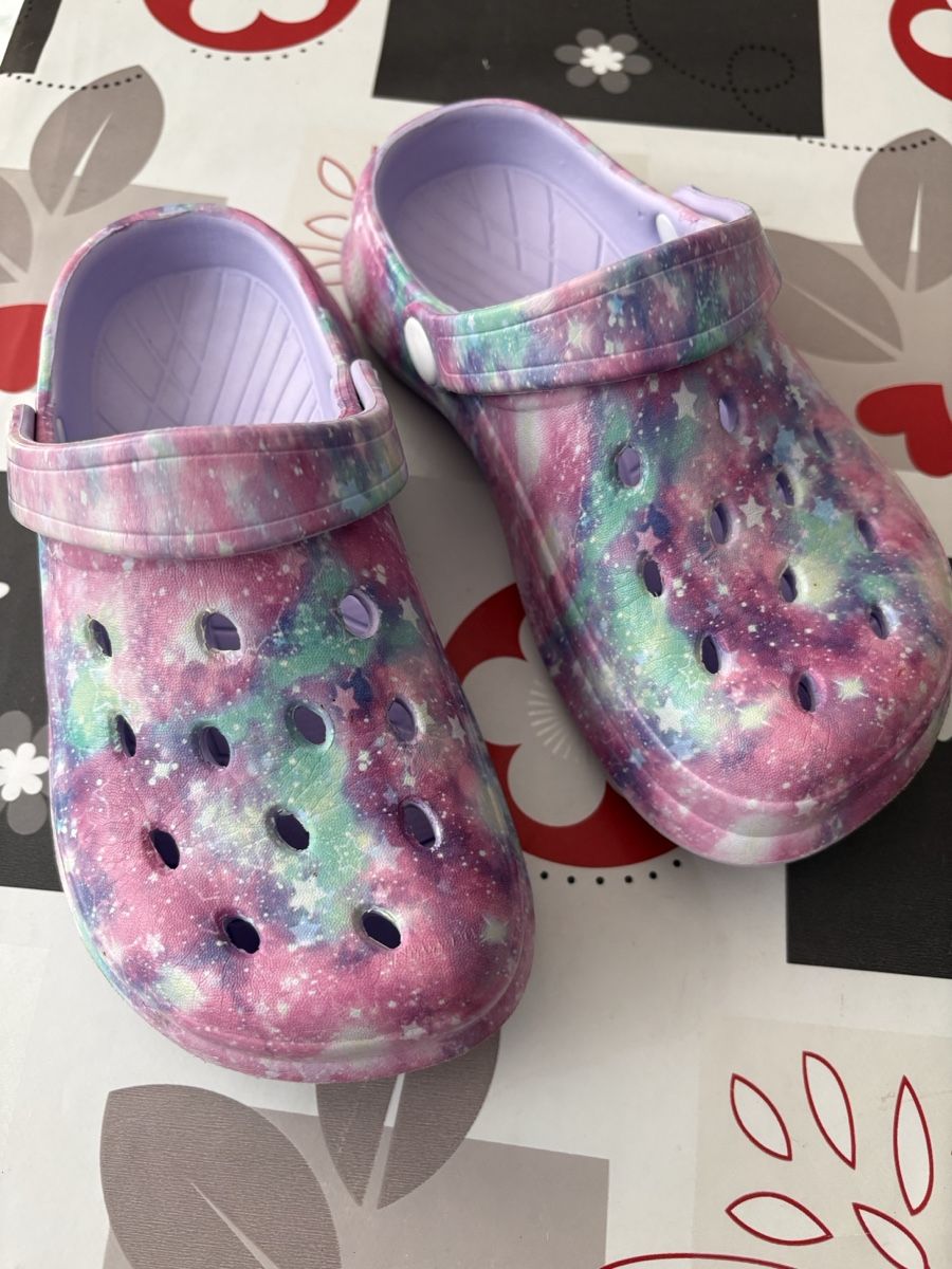 Scarpe per ragazze: Ciabatte tipo Crocs n.27-28 – Usato da Novazzano venduto da jen_hx8j