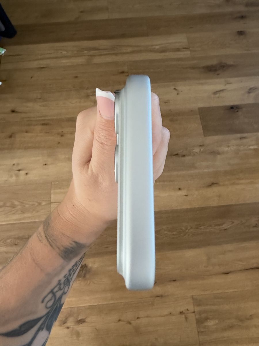 Apple Portables: IPhone 17 Pro Max 256GB – D'occasion à Bichelsee par enolabeverly 8