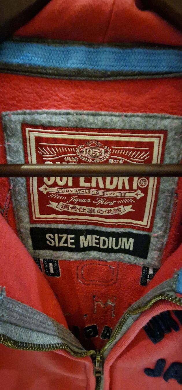 Superdry Giacche: Superdry Kapuzenjacke – Nuovo (secondo la descrizione) da Oftringen venduto da bin_2wk8 2