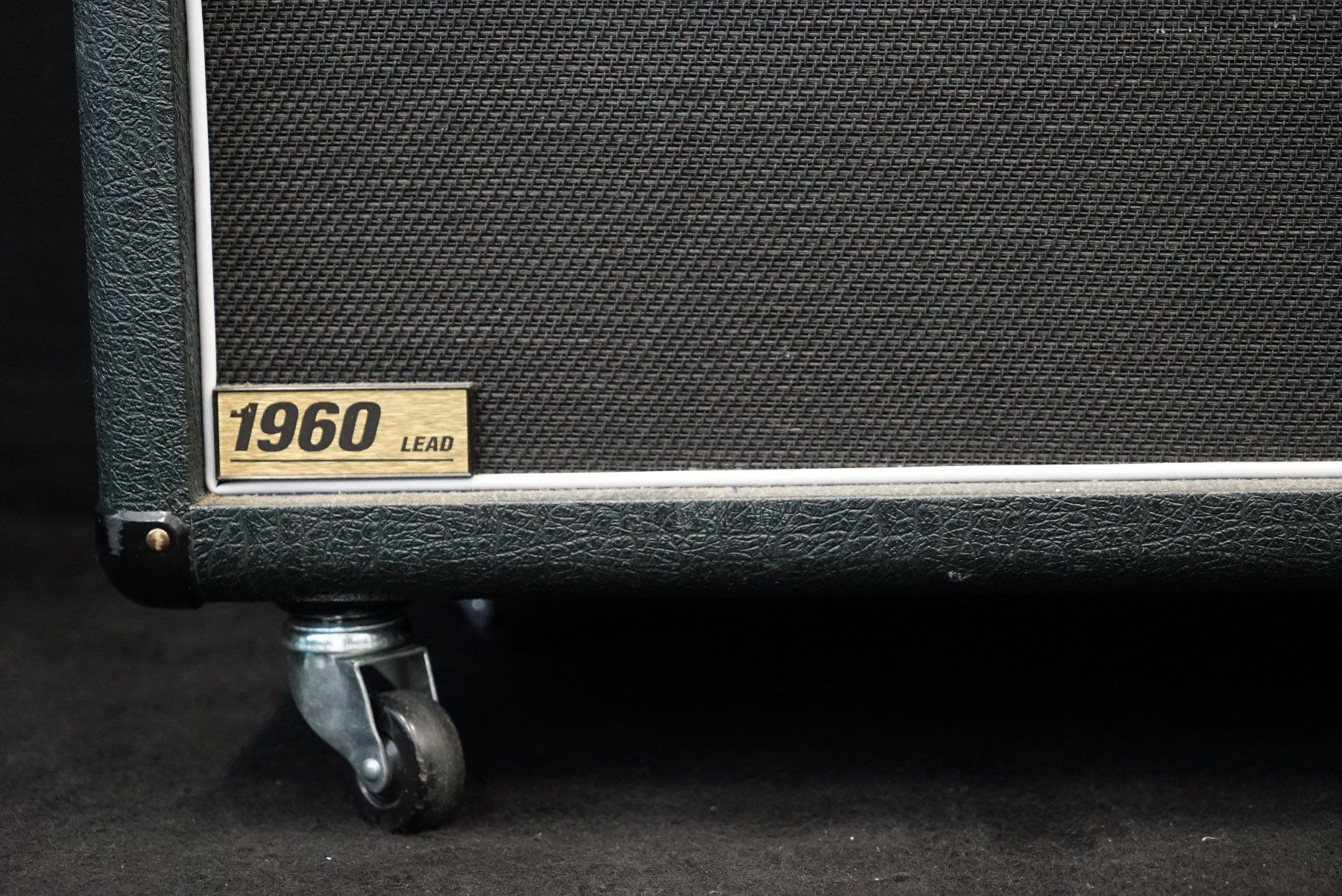 Marshall Verstärker: Marshall 1960A 300 Watt 4x12 Angled – Gebraucht aus Ortschwaben von Musictrade 1