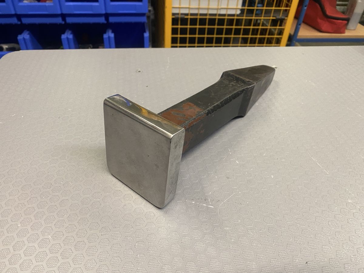 Attrezzi da lavoro: Spengler Amboss ab 1.- – Usato da Wabern venduto da HK-Design 1