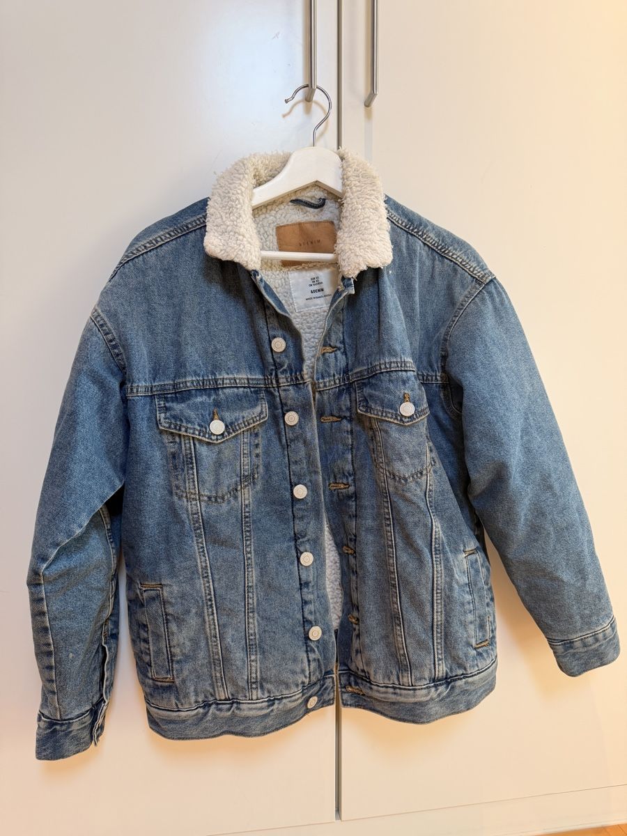 H&M Giacche: Jeans Jacke mit Teddyfutter, Grösse XS – Usato da Sempach venduto da ljnaelena