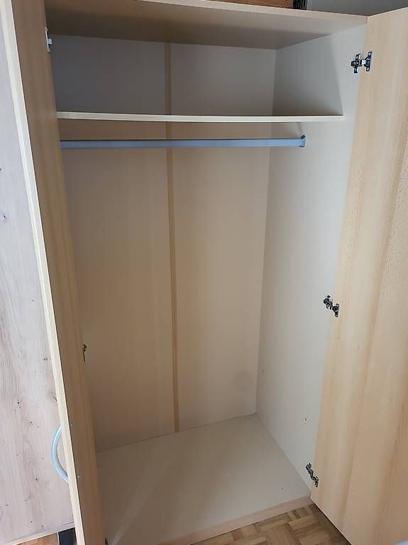Armadi: Gratis Kleiderschrank – Usato da Romanshorn venduto da eva_86sw 1
